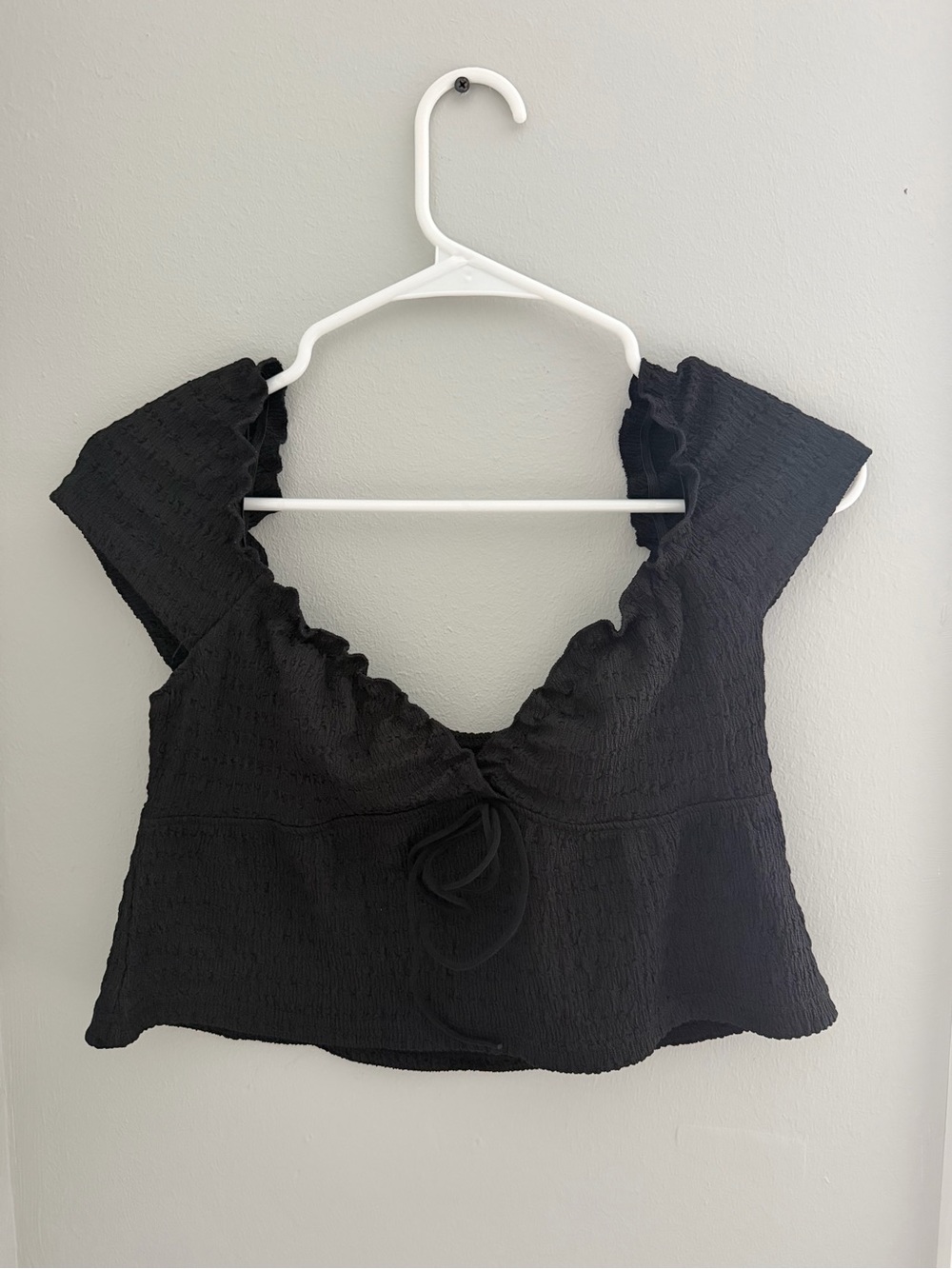 Women’s Lace Trim V-Neck Wrap Front Top with Pleats, Daily Casual Size Small